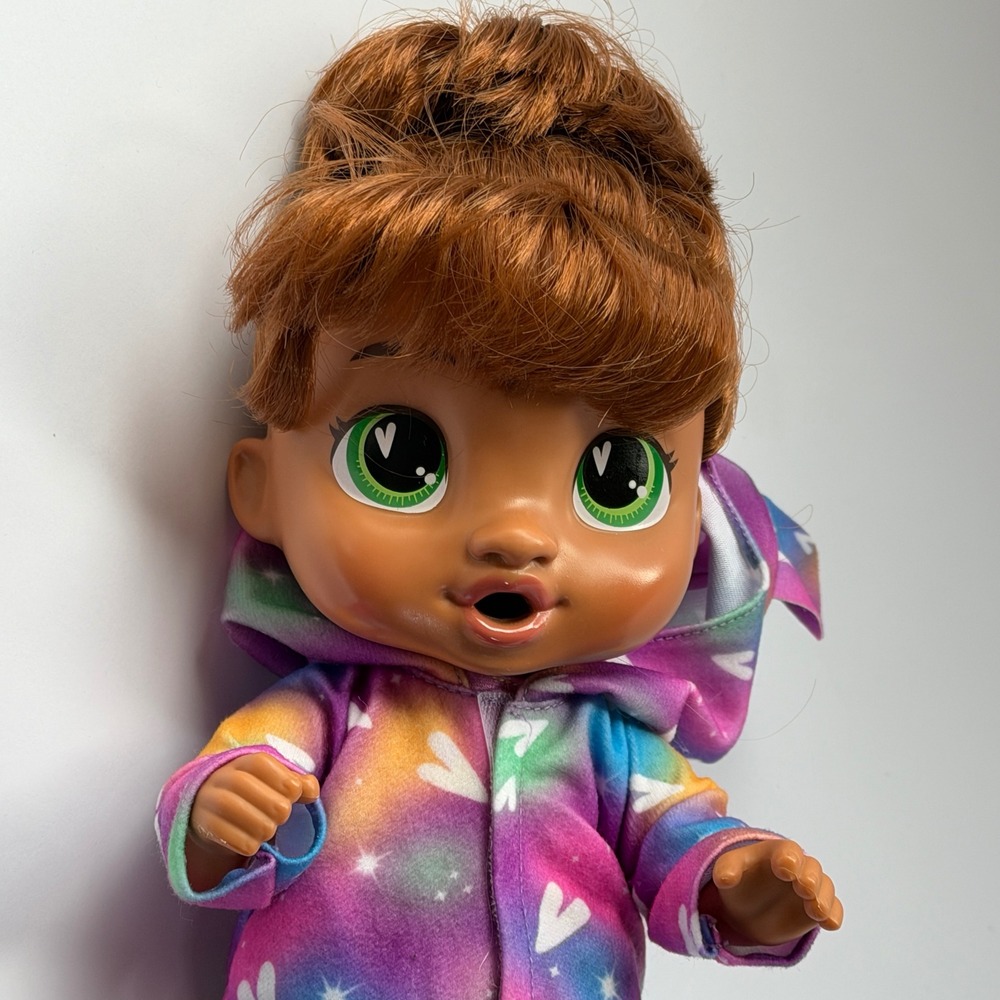 Baby Alive Sophia Sparkle Doll and Accessories Set - Picture 3 of 11